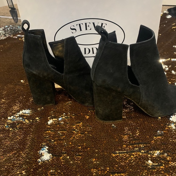 Steve Madden Booties - Picture 2 of 5